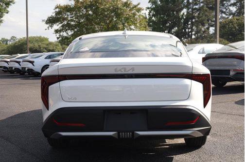 Snow White Pearl 2026 Kia K4 LXS