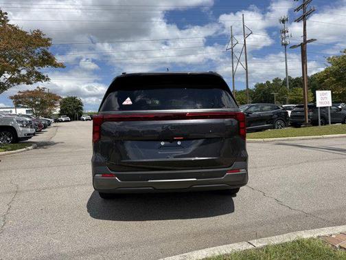 2026 Kia Carnival SX