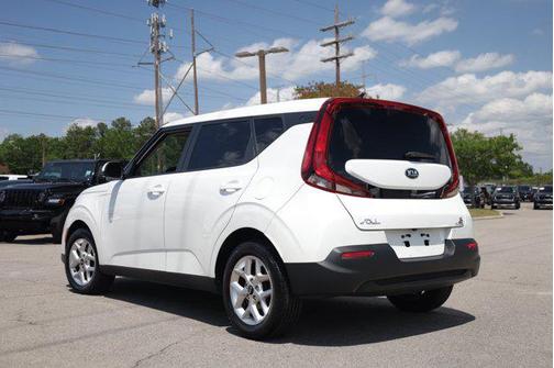 Snow White Pearl 2021 Kia Soul S
