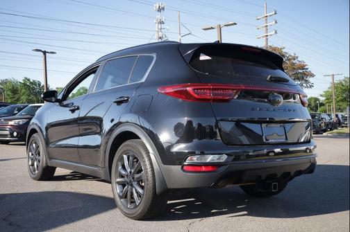 Black Cherry 2021 Kia Sportage S