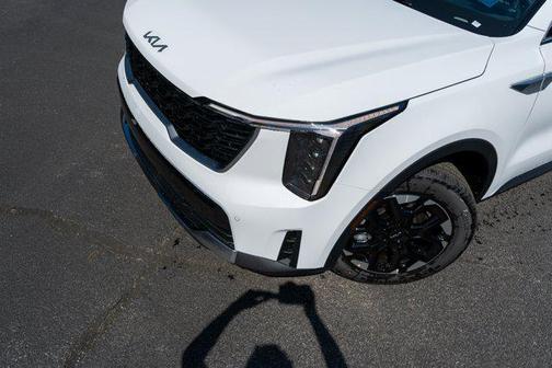 Glacial White Pearl 2026 Kia Sorento S