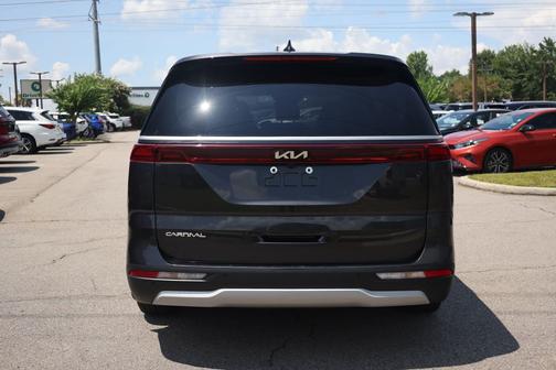 Panthera Metal 2023 Kia Carnival LX