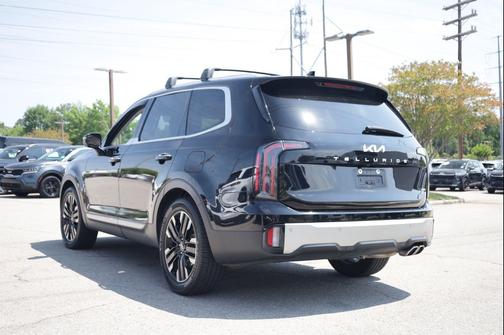 Ebony Black 2023 Kia Telluride SX Prestige