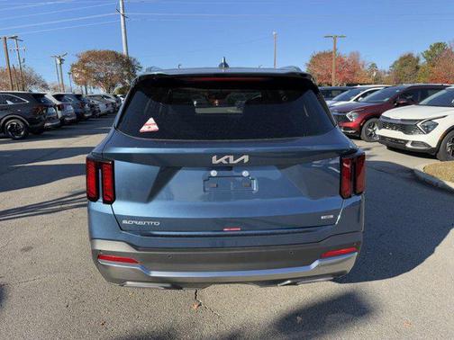 2025 Kia Sorento Hybrid EX
