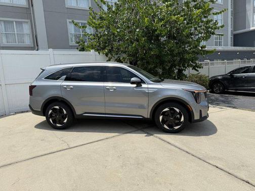 2025 Kia Sorento Hybrid EX
