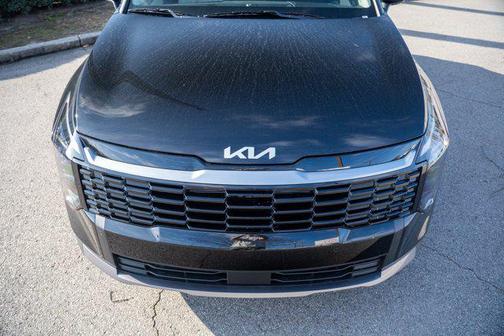 Ebony Black 2026 Kia Sportage EX