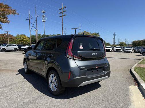 2025 Kia Soul LX