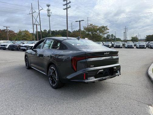 2025 Kia K4 GT-Line
