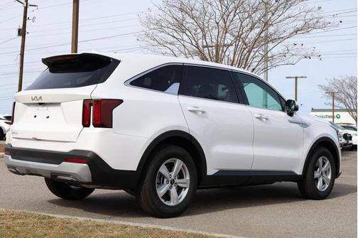2026 Kia Sorento LX