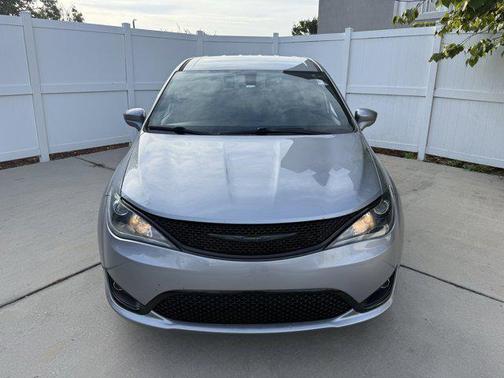 2019 Chrysler Pacifica Touring Plus