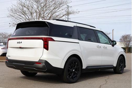 2026 Kia Carnival SX