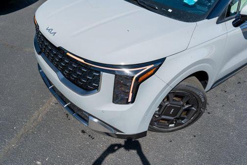 Ceramic Silver 2026 Kia Carnival Hybrid SX