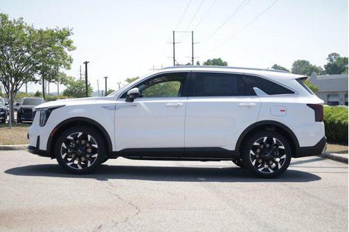 Glacial White Pearl 2026 Kia Sorento SX