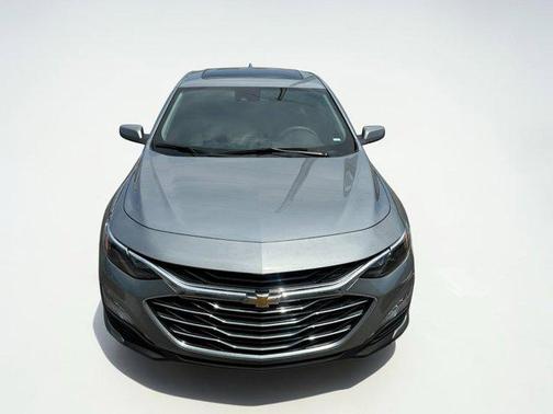 Sterling Gray Metallic 2023 Chevrolet Malibu FWD 1LT