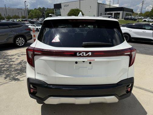 2025 Kia Seltos EX