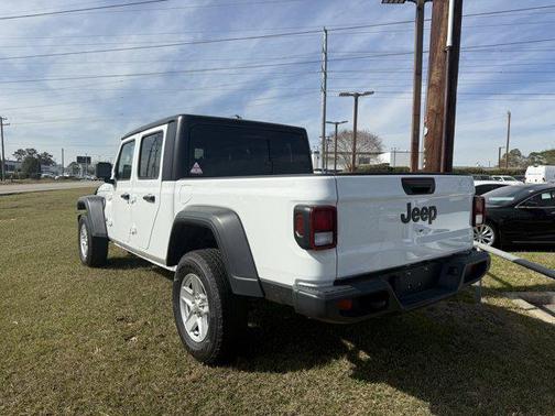 2023 Jeep Gladiator Sport S