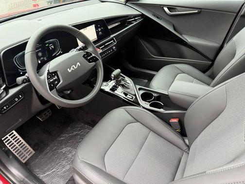 2025 Kia Niro Touring