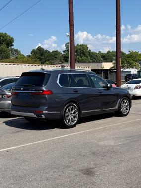 Arctic Gray Metallic 2020 BMW X7 xDrive40i