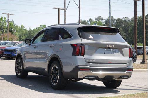Wolf Gray 2026 Kia Sorento S