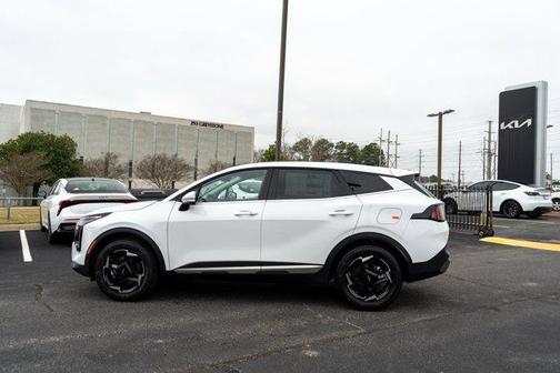Glacial White Pearl 2026 Kia Sportage EX