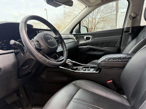 Wolf Gray 2023 Kia Sorento SX