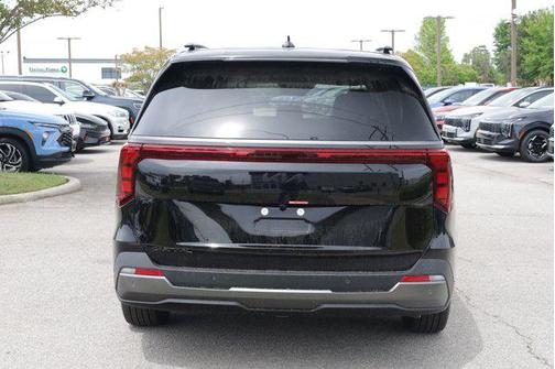 Aurora Black Pearl 2026 Kia Carnival SX