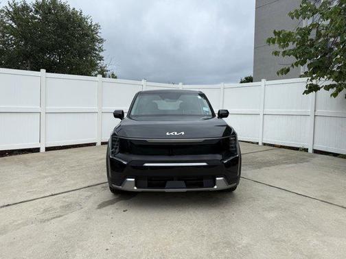 2026 Kia EV9 Light Long Range