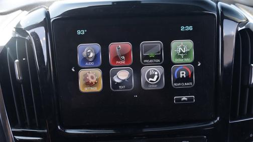 Graphite Metallic 2018 Chevrolet Traverse LT Cloth