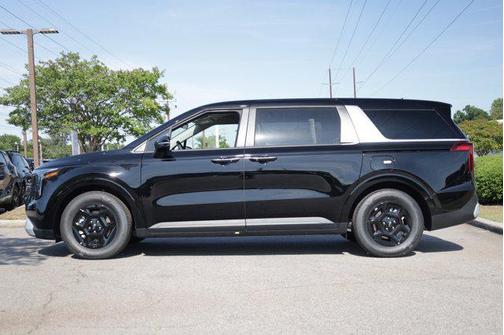 Aurora Black Pearl 2026 Kia Carnival LXS