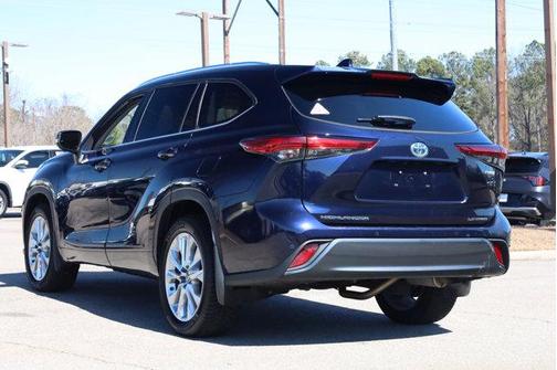 2022 Toyota Highlander Hybrid Limited