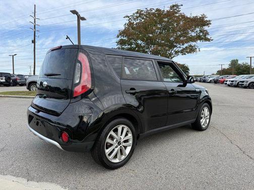 2017 Kia Soul +