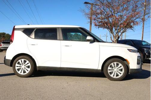 2022 Kia Soul LX