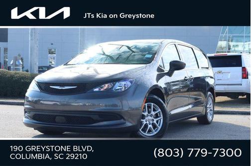 2023 Chrysler Voyager LX