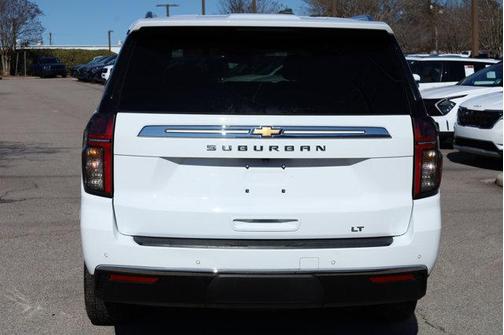 2024 Chevrolet Suburban LT