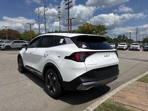 2026 Kia Sportage LX