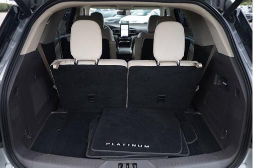 Iconic Silver Metallic 2021 Ford Explorer Platinum