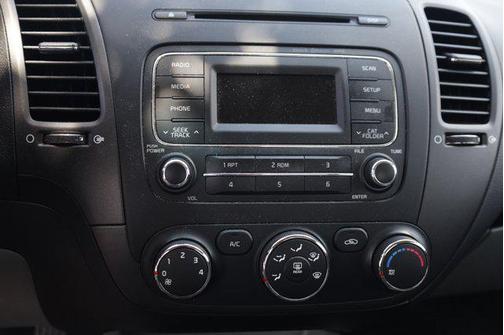 Aurora Black Pearl 2016 Kia Forte LX