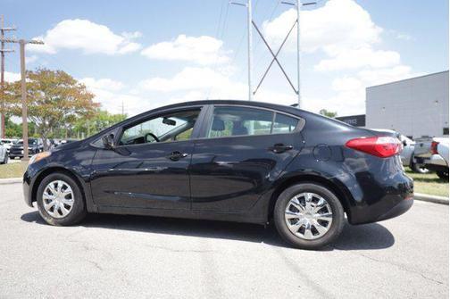 Aurora Black Pearl 2016 Kia Forte LX