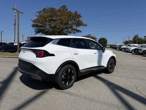 2026 Kia Sportage LX