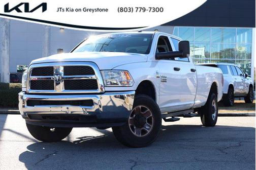 2017 RAM 2500 Tradesman Crew Cab 4x4 8' Box