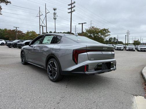 2025 Kia K4 GT-Line