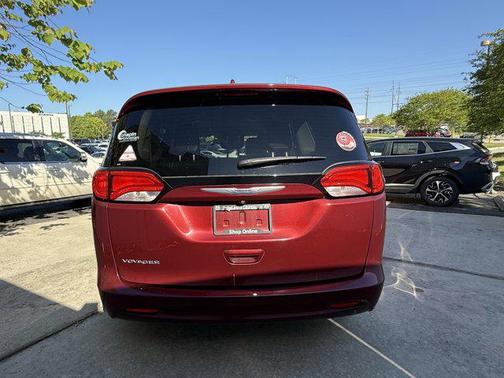 2020 Chrysler Voyager LXI