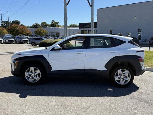 2024 Hyundai KONA SE