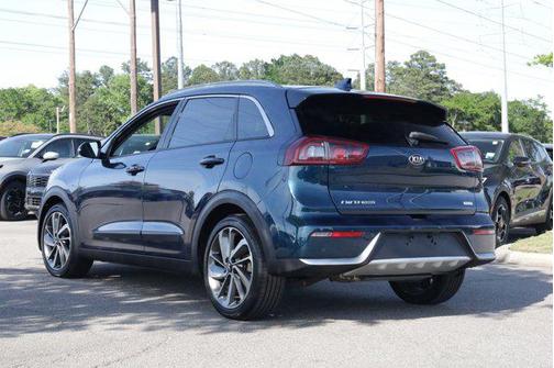 Deep Cerulean 2017 Kia Niro Touring