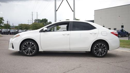 -SELECT- 2016 Toyota Corolla S