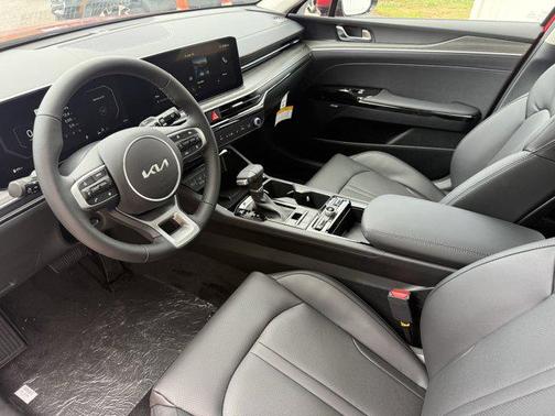 2025 Kia K5 EX