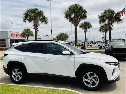 White Pearl 2024 Hyundai TUCSON SEL