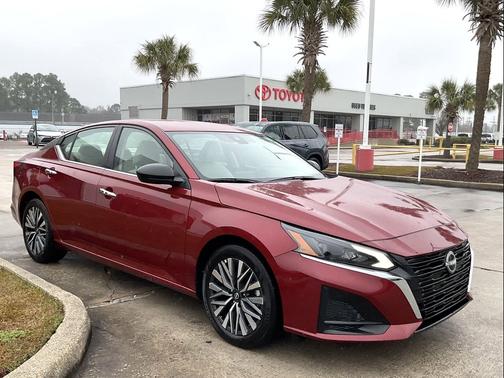 Scarlet Ember 2025 Nissan Altima SV FWD