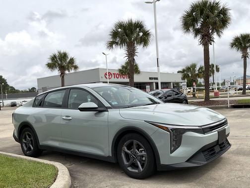 Morning Haze 2025 Kia K4 LXS