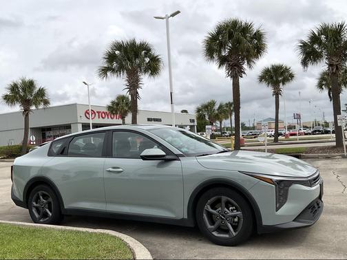 Morning Haze 2025 Kia K4 LXS